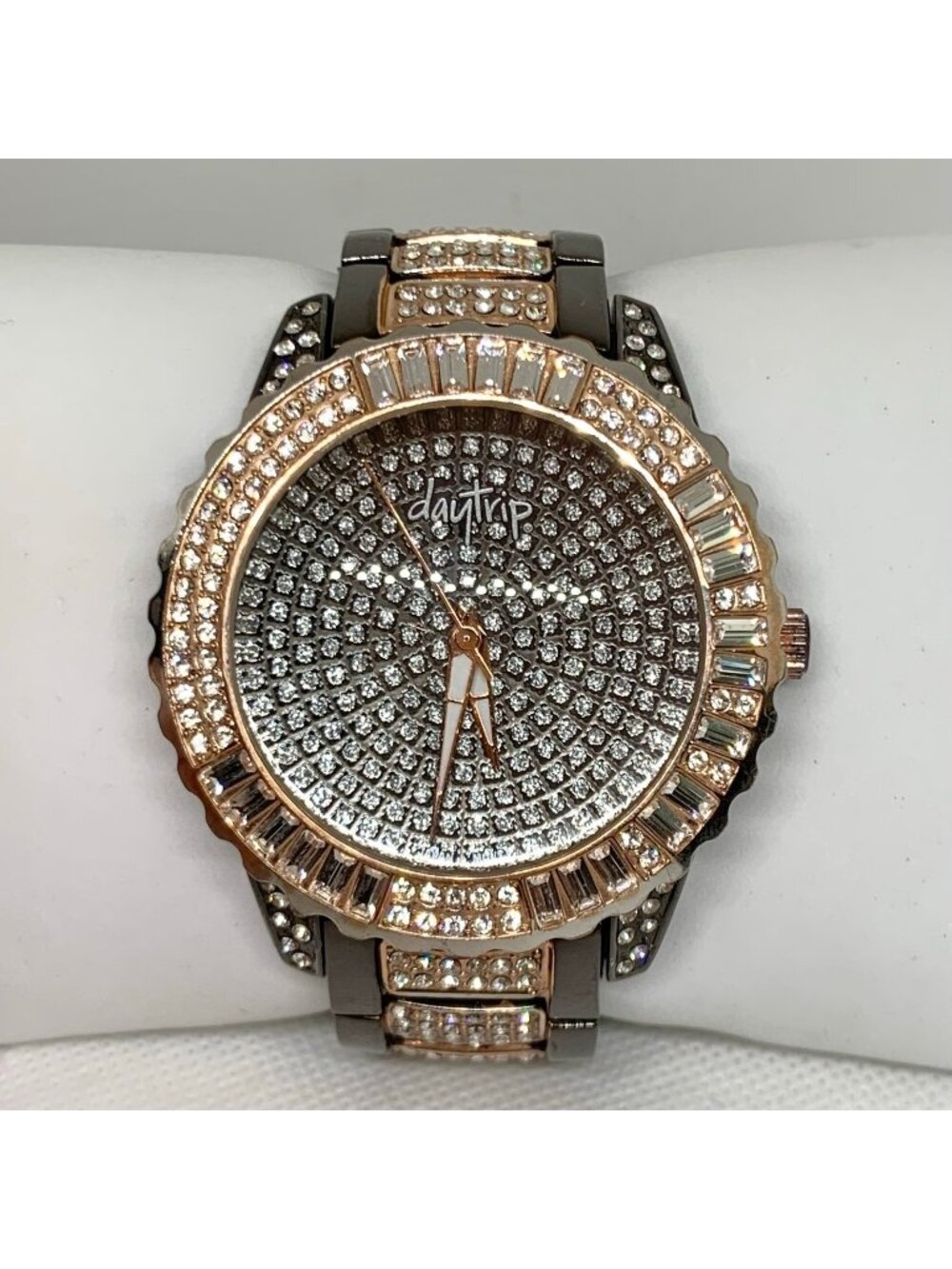 DayTrip iced dial gold black tone women watch large case 46mm size 6.5” running